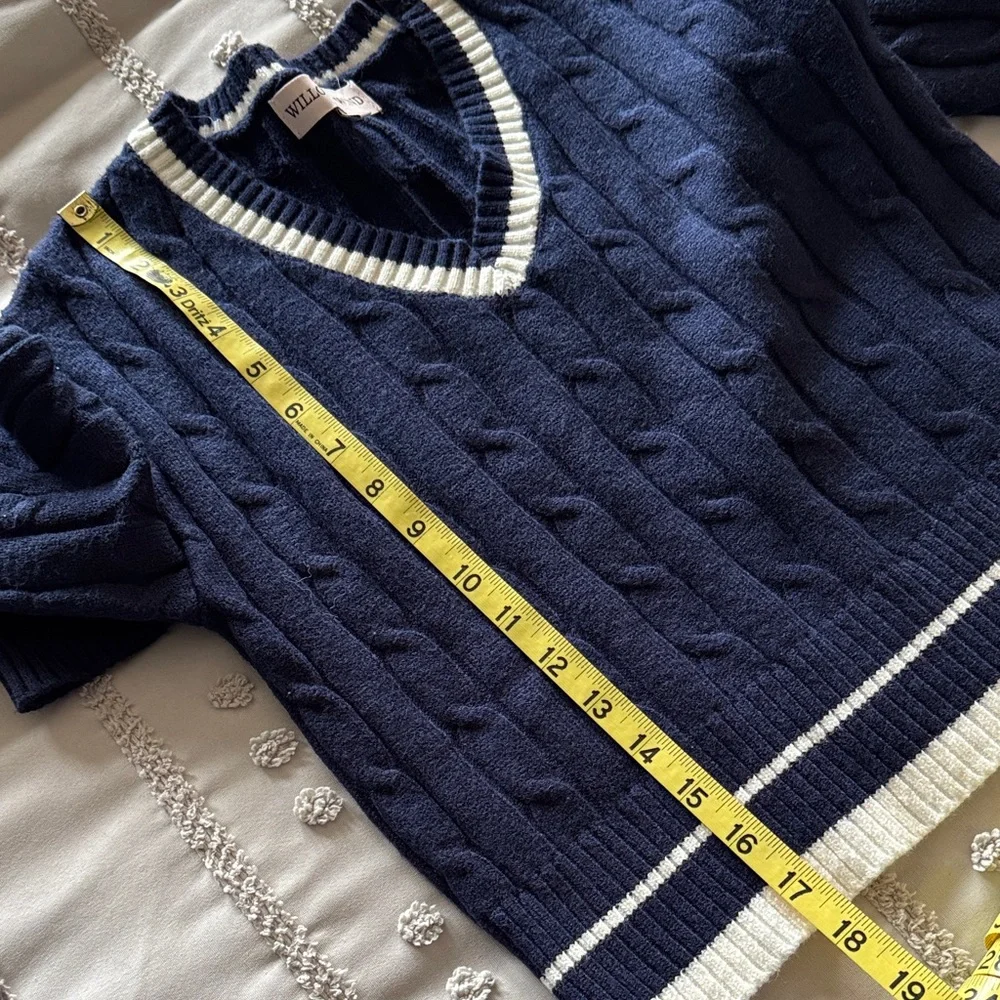 Willow & Wind Navy V-Neck Sweater
